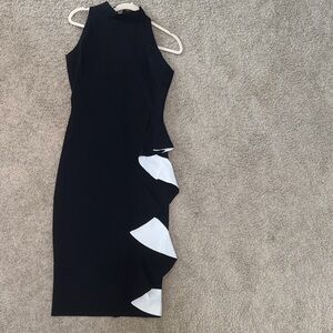 Elegant Black and White CHIARA BONI Sleeveless Dress size 10 new with tags $750